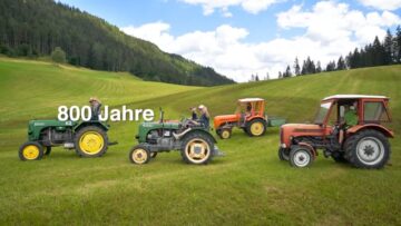 Erlebnishof Tschabitscher | Traktorfahren