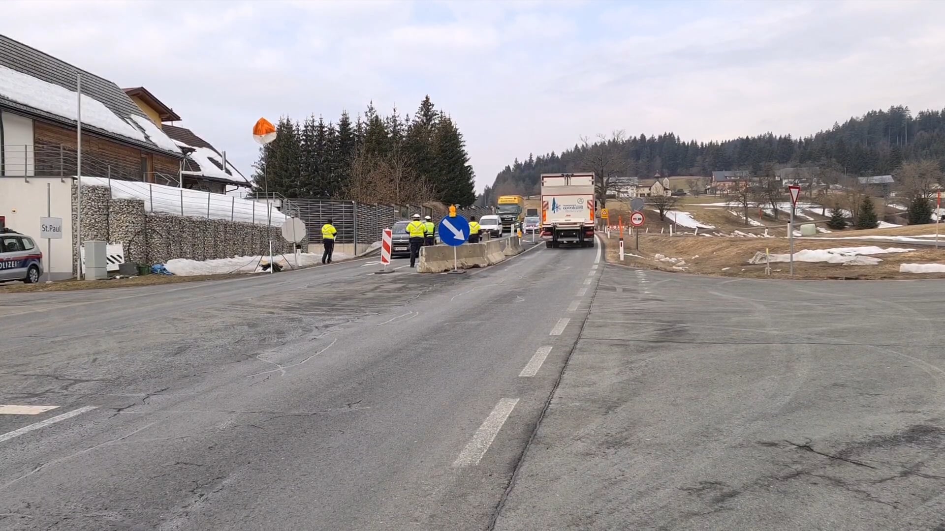 Hermagor wurde abgeriegelt - Video vom Checkpoint St. Paul im Gailtal
